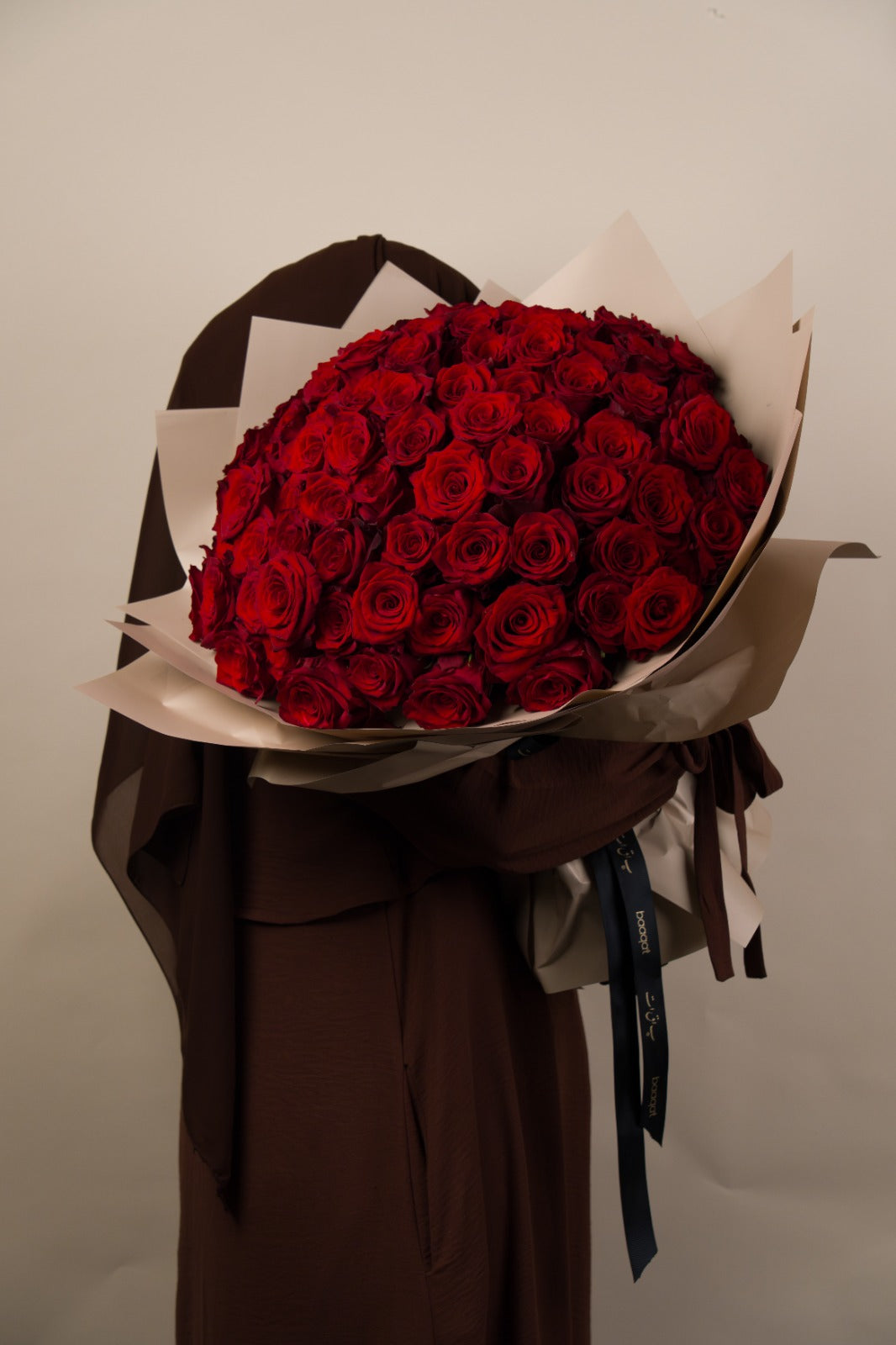Red Rose Flowers in Dubai | Romantic Red Rose Bouquet Collection