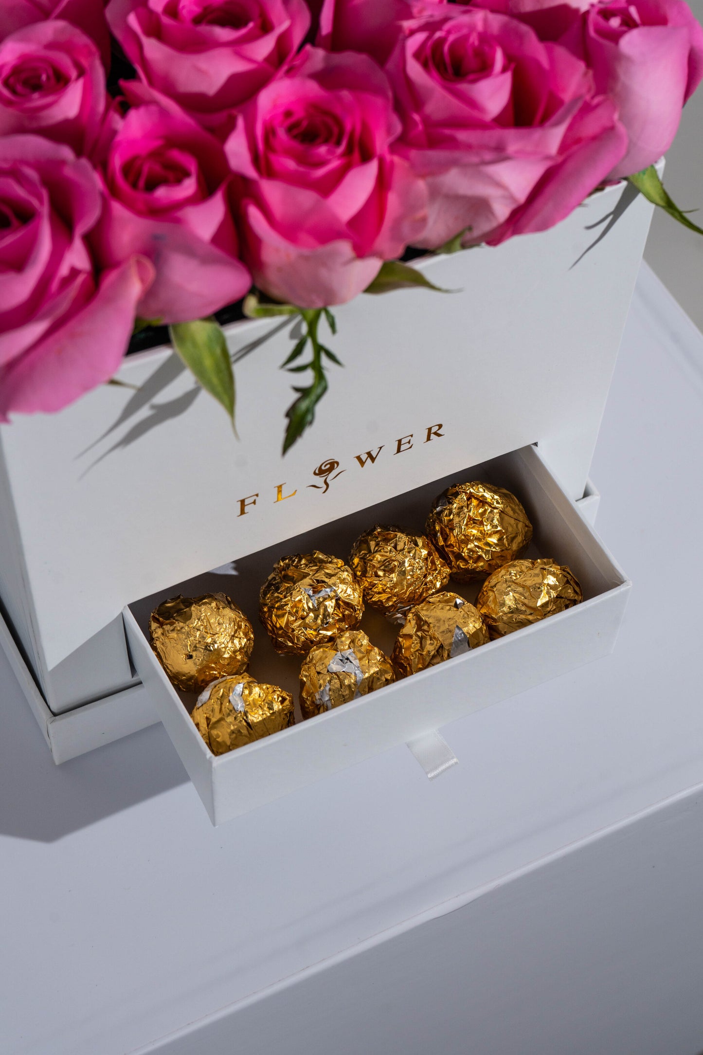 Pink Roses In Box | Flower Shop Dubai.