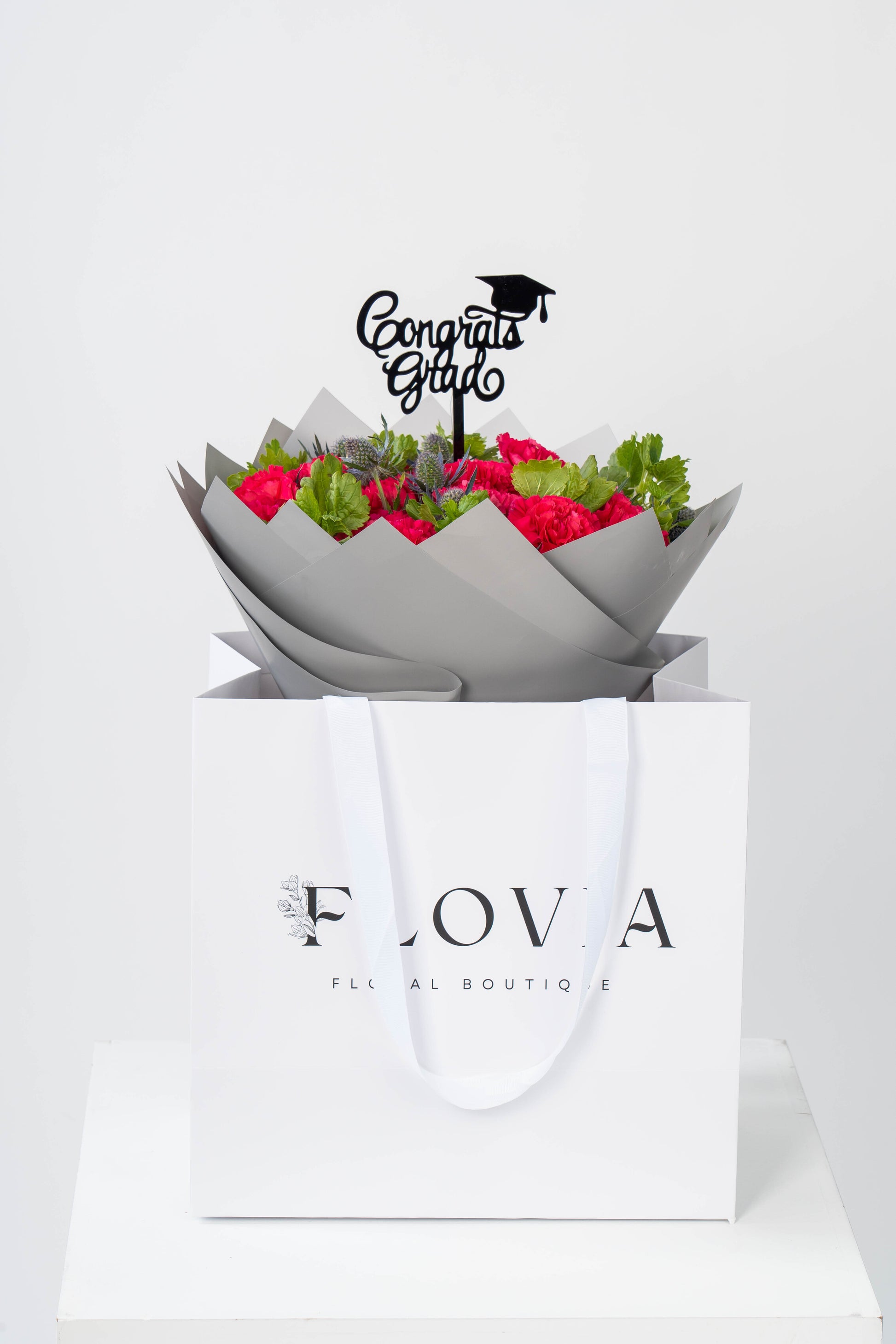Grad-Rose Carnations Bouquet | Flower Shop Dubai.