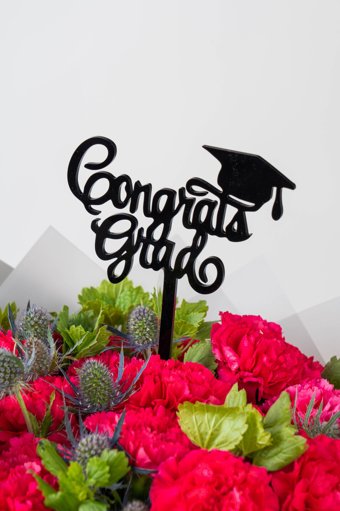 Grad-Rose Carnations Bouquet | Flower Shop Dubai.