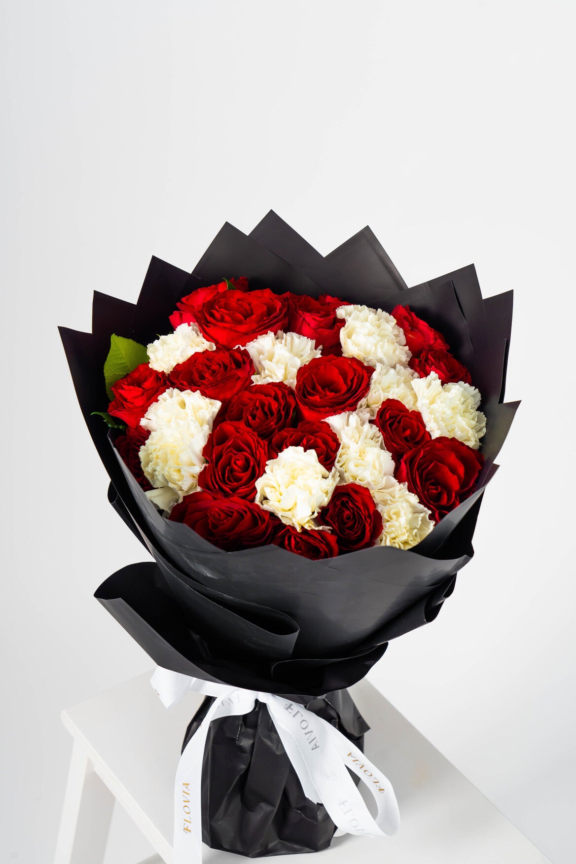 Mixed Rose Bouquet | Flower Shop Dubai.