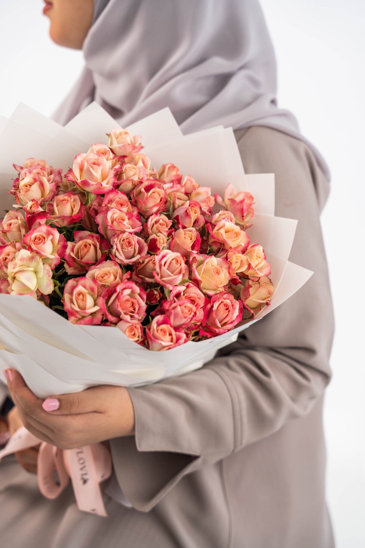 Peach Spray Roses | Flower Shop Dubai.
