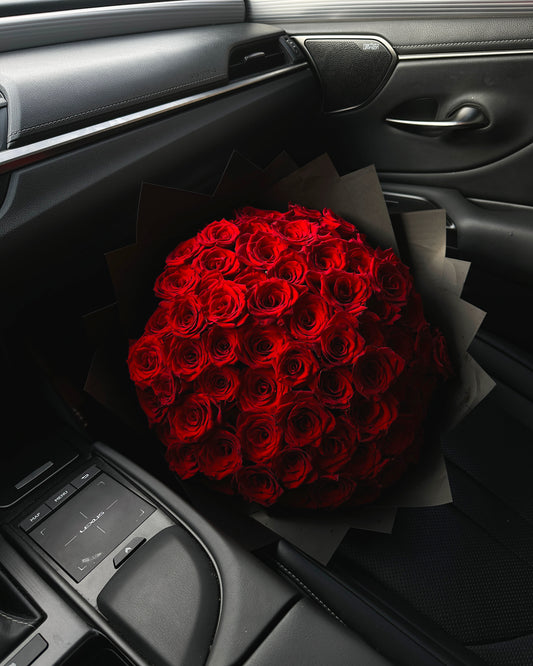 Beautiful 100 roses delivery