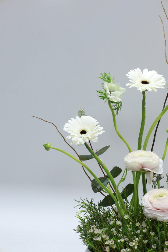 Eid Pure White | Flower Shop Dubai.