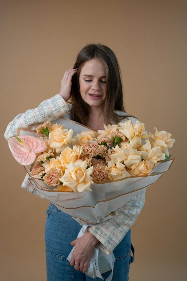 peach and cream wedding flowers for the special days