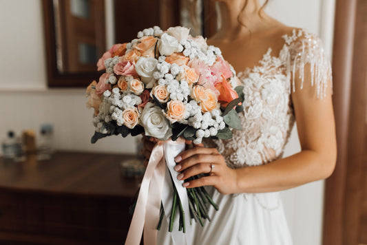 Adorn Your Wedding With the Best Bridal Bouquets – Top 5 Flowers for Your Wedding