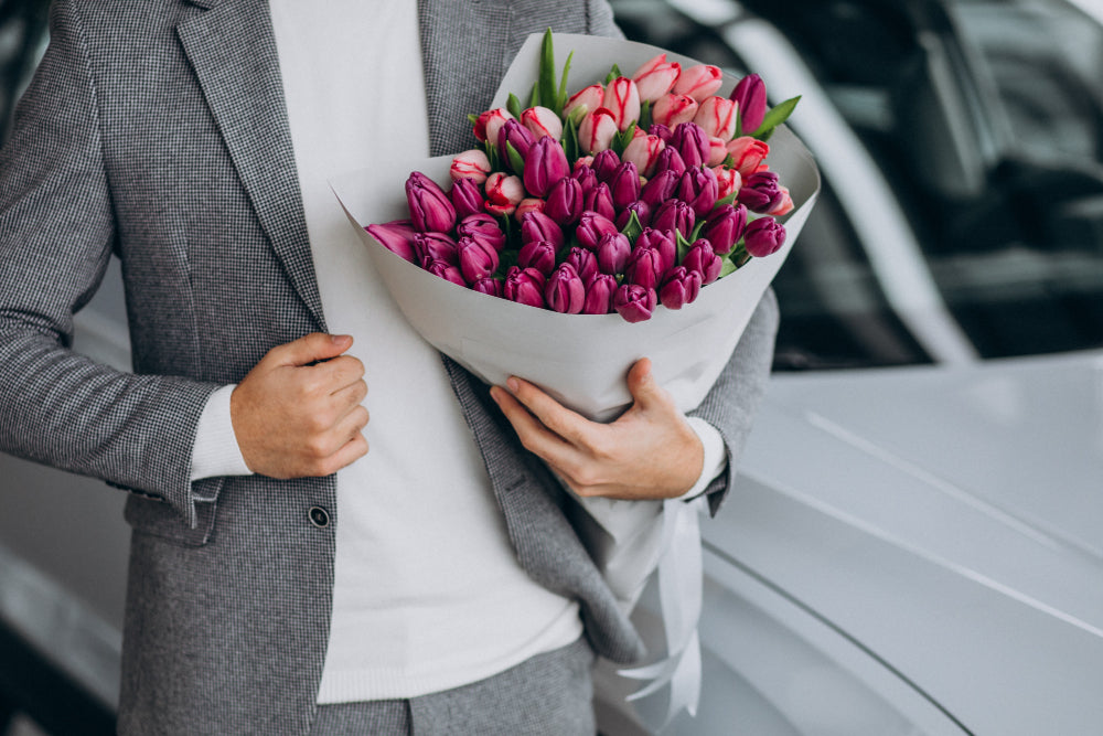 Tulip Delivery in Dubai – Elegant Blooms Delivered Fresh to Your Door