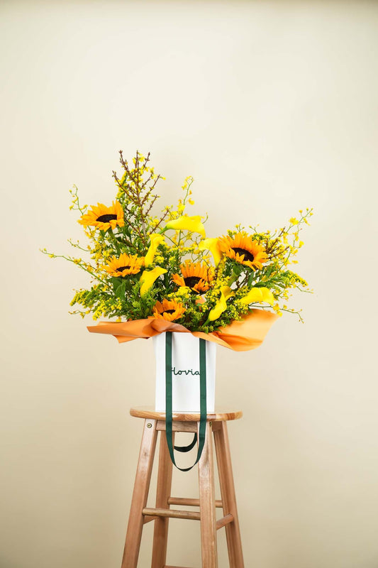 Graduation Flowers – Dubai  Your Savior for Every Celebration