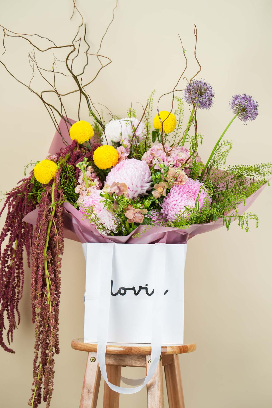How to Select Flowers Based on Your Mother’s Favorite Colors