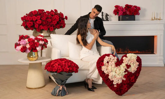 15 Romantic Valentine Messages to Write on a Flower Card