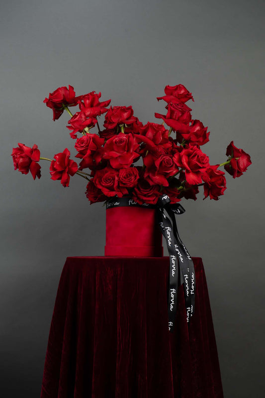 Scarlet Love Rose Box