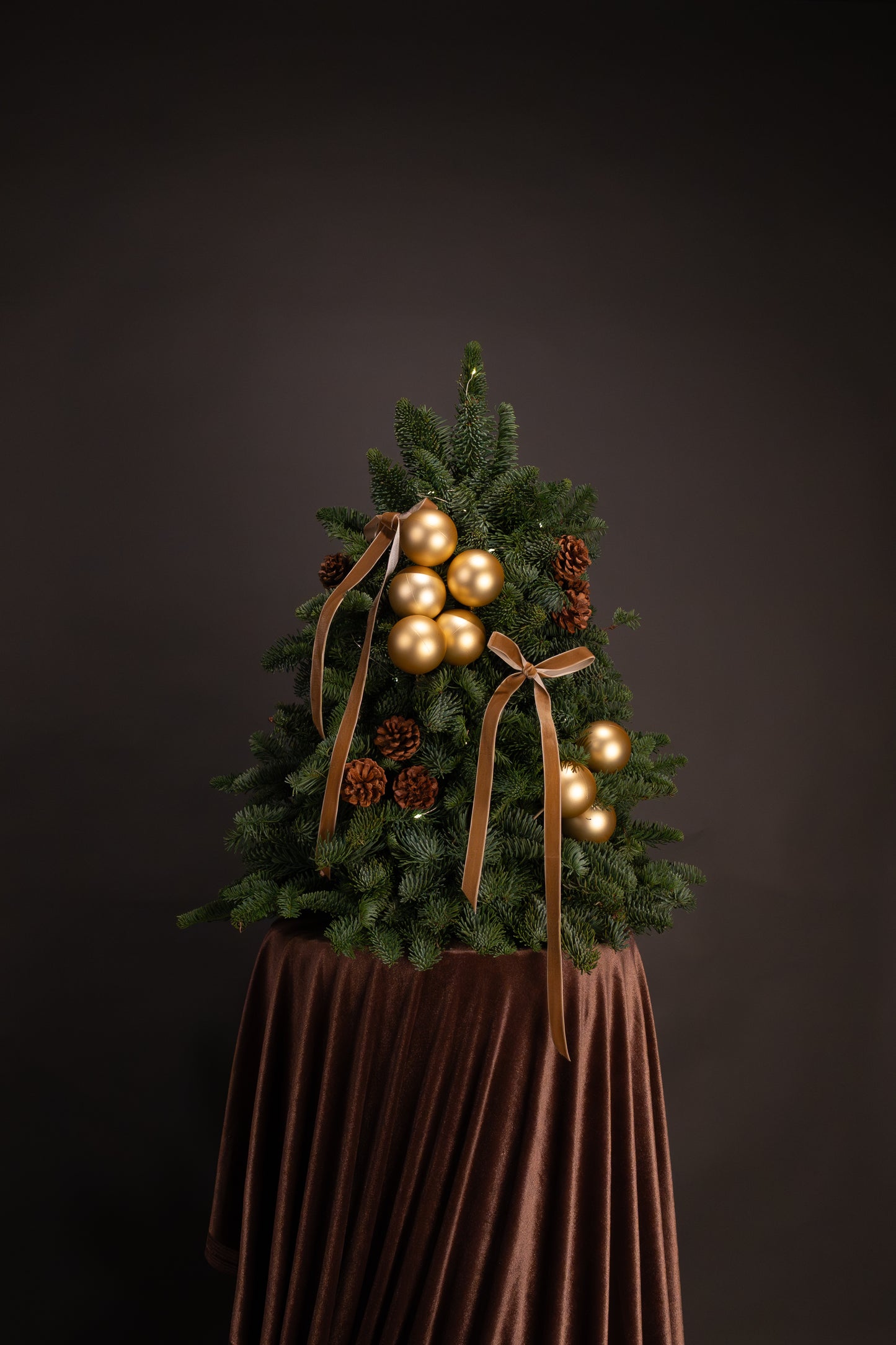 Golden Pine Christmas Tree Large (99 cm)