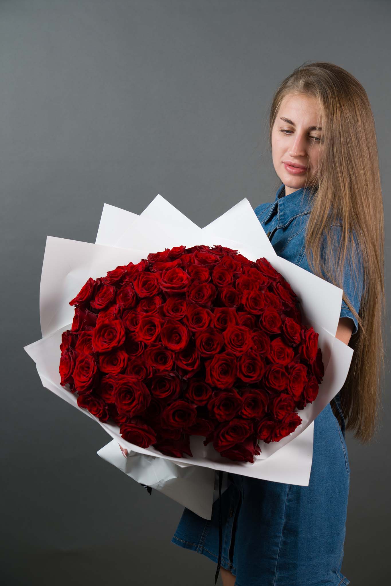 101 Red Roses Grand Luxury Bouquet