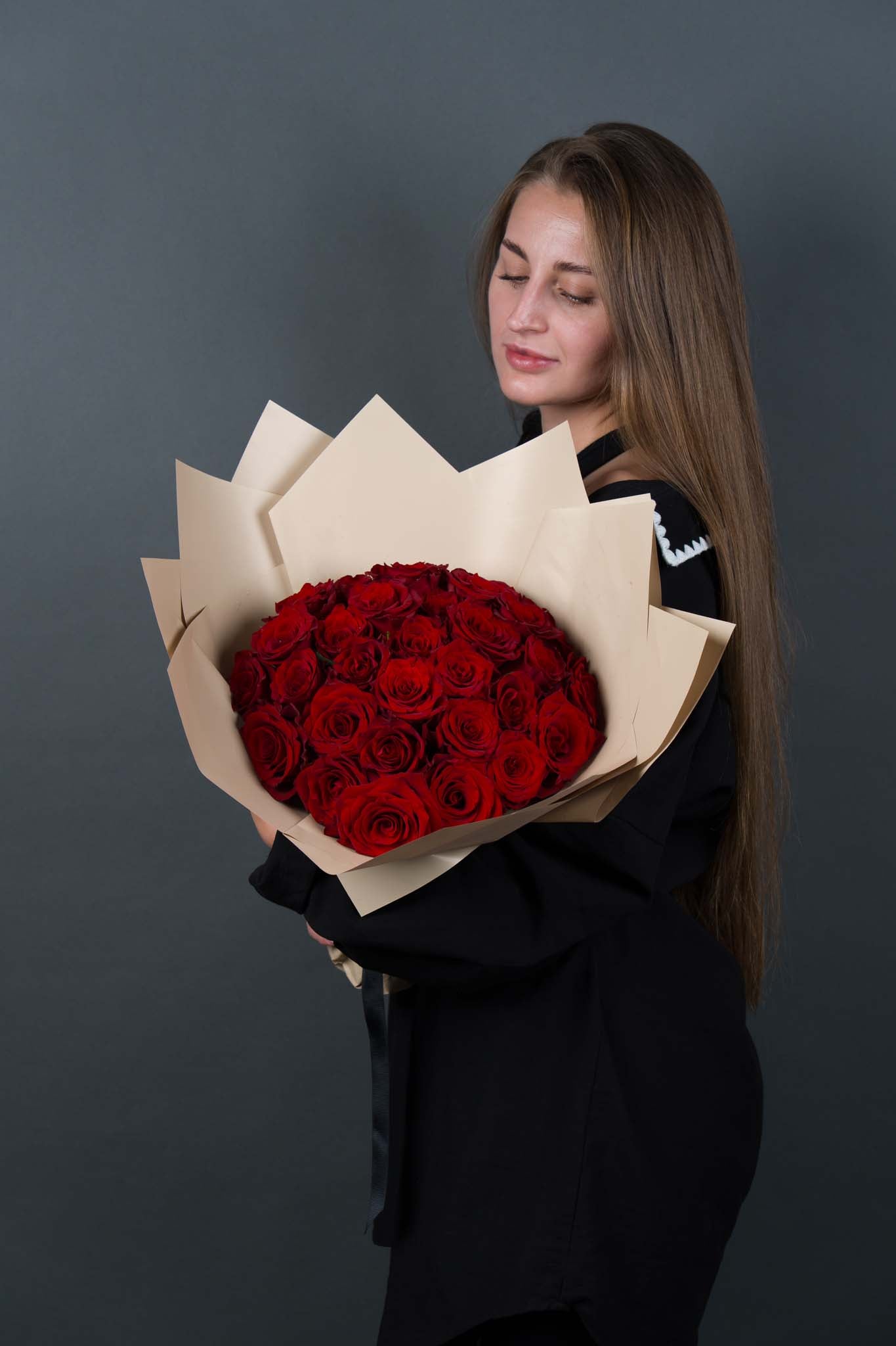 21 Premium Red Roses Bouquet