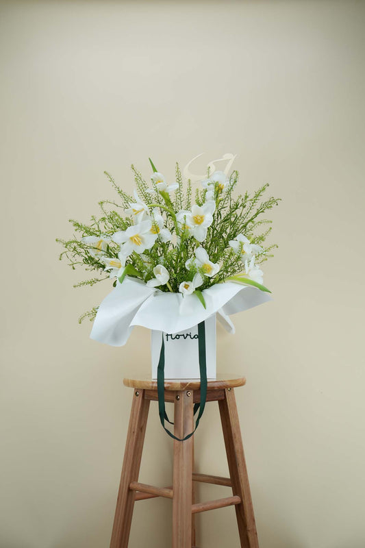 Elegant White Bloom Bag