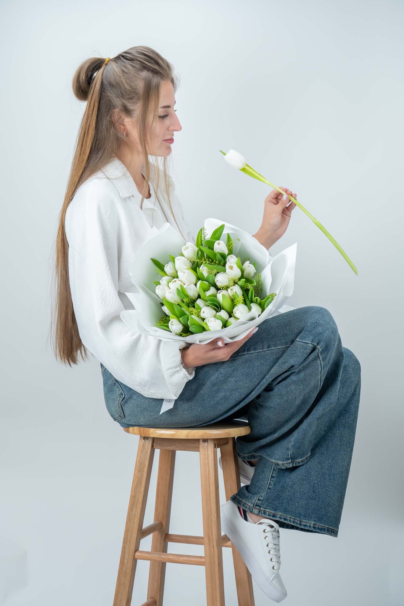 Luxury White Tulip Bouquet