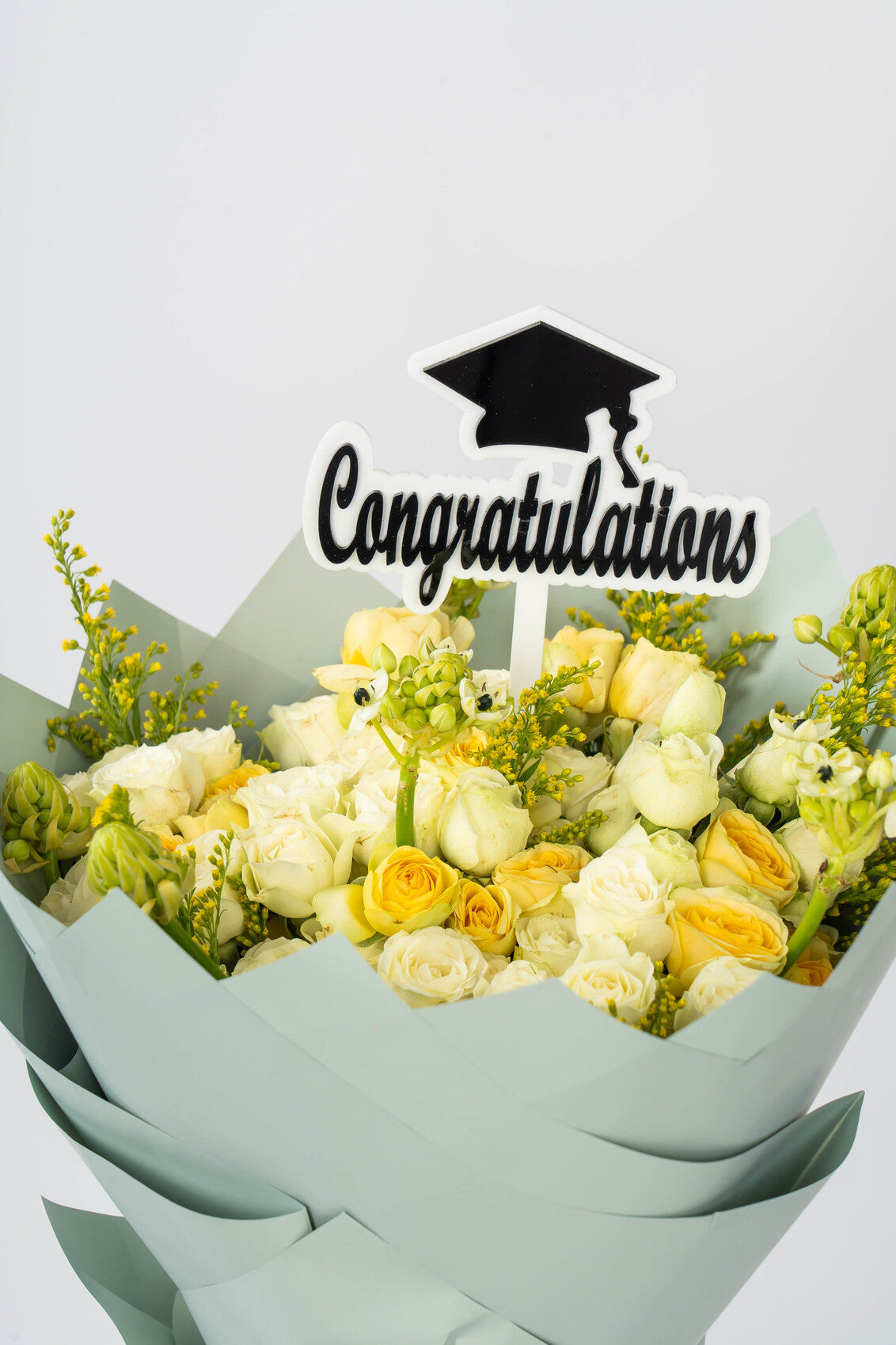 Grad-Yellow Mixed Blooms | Flower Shop Dubai.