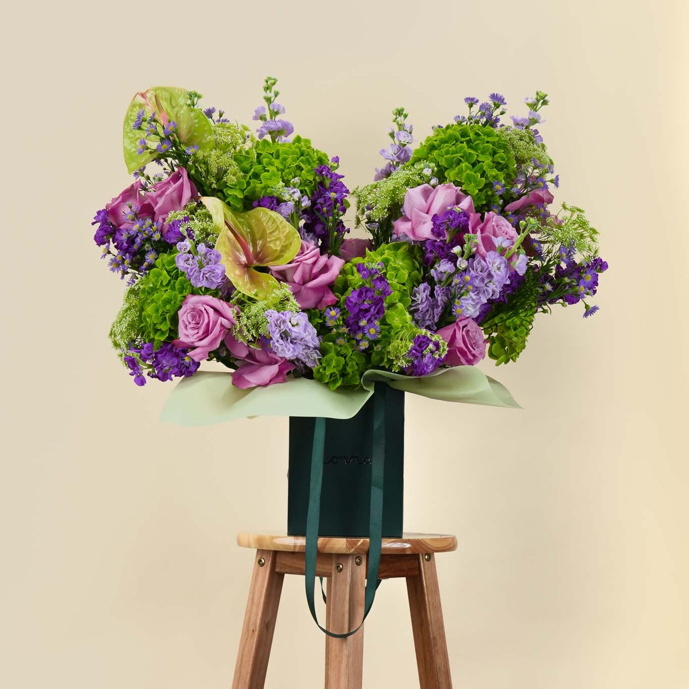 Elegant Garden Bloom Bag