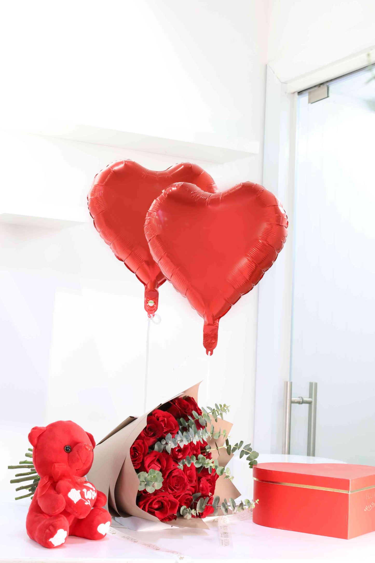 Valentine flower package for your special one!