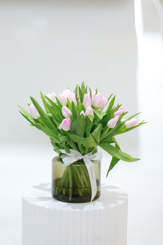 Make your loved ones happy with cherry red flower 